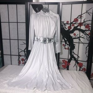 Disney Store - Star Wars Princess Leia Complete Costume - nwt
